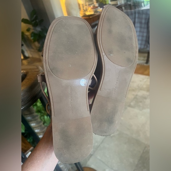 Lucky Brand Bartega, ladies, gladiator style sandals back NWOT 7 1/2 Tan - Picture 7 of 9